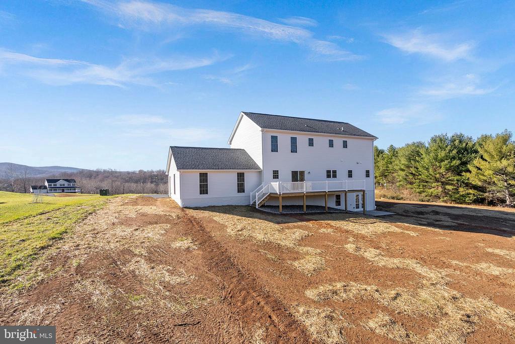 56 EVERGREEN CT