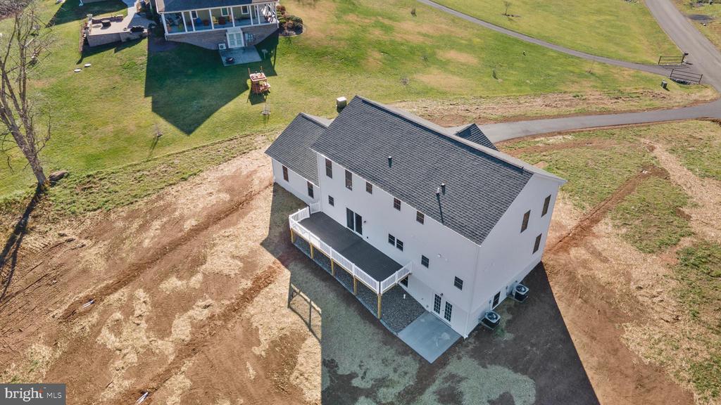 56 EVERGREEN CT