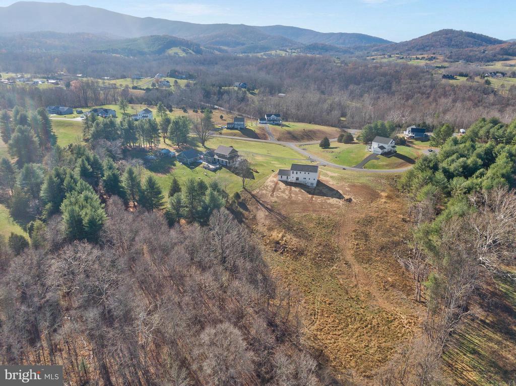 56 EVERGREEN CT