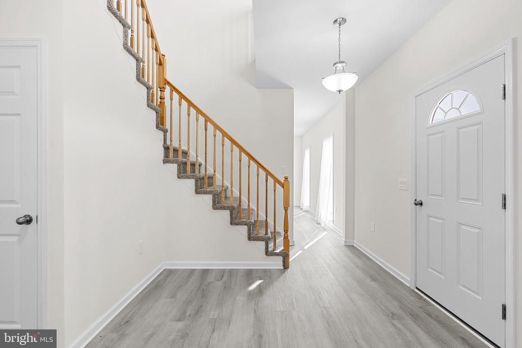 56 EVERGREEN CT