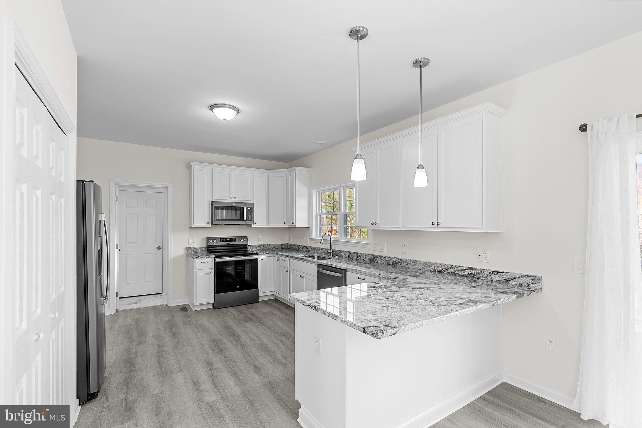 56 EVERGREEN CT