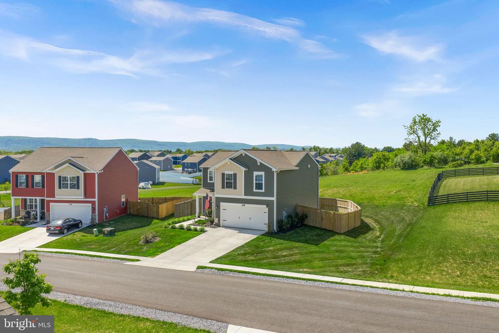 128 CENTERGATE DRIVE