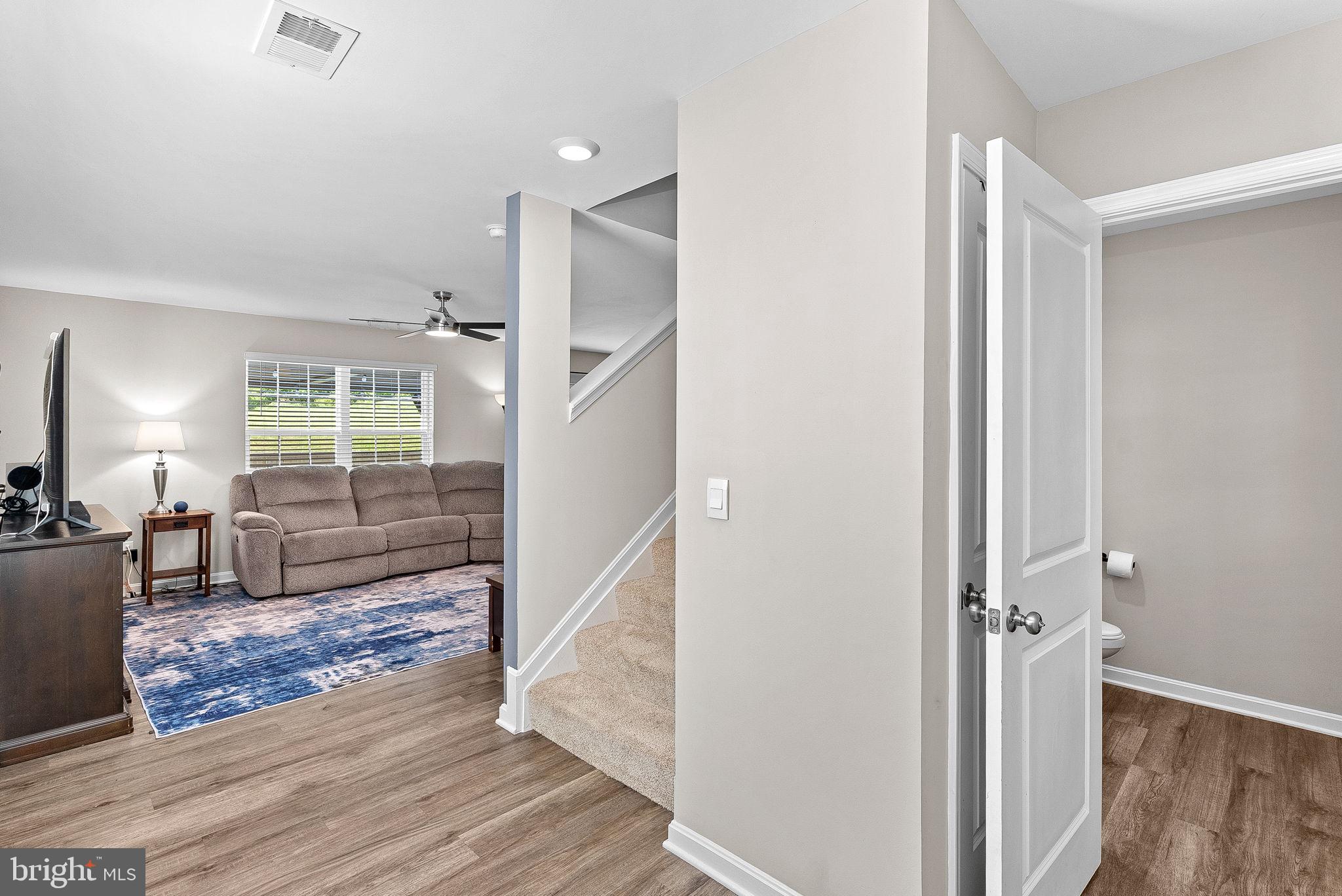 128 CENTERGATE DRIVE