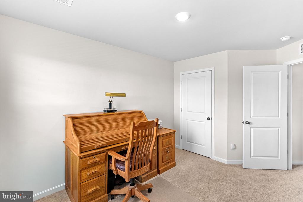128 CENTERGATE DRIVE