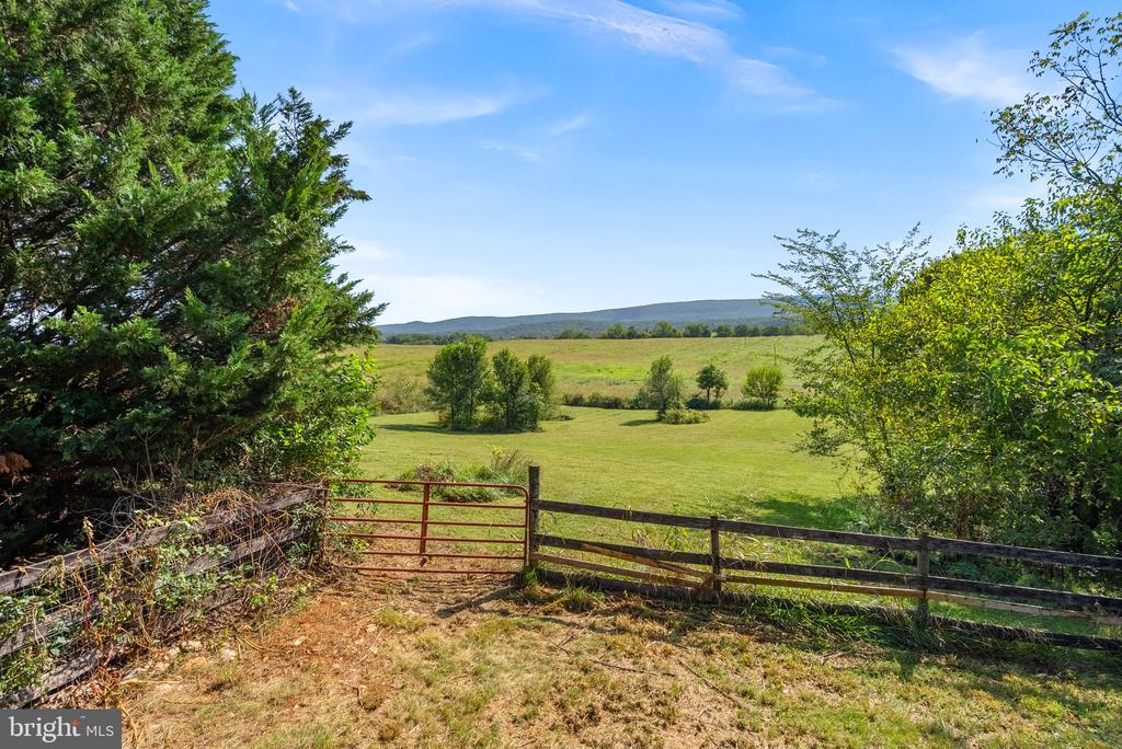 403 WINDY VALLEY LANE