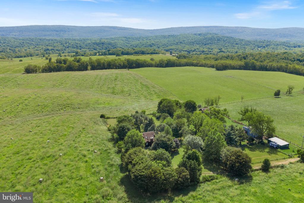 403 WINDY VALLEY LANE
