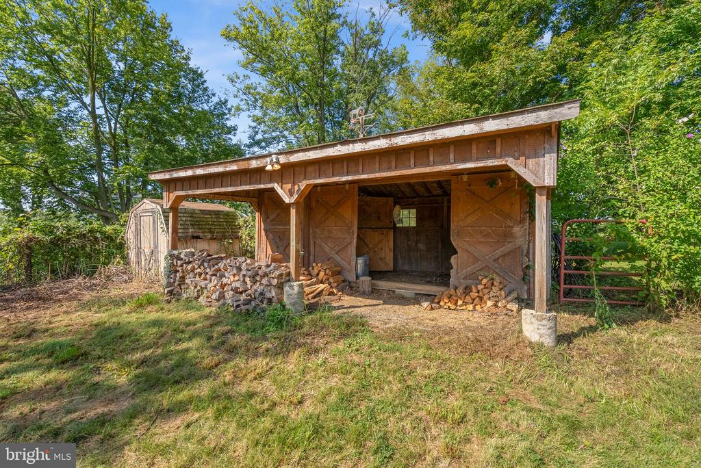 403 WINDY VALLEY LANE