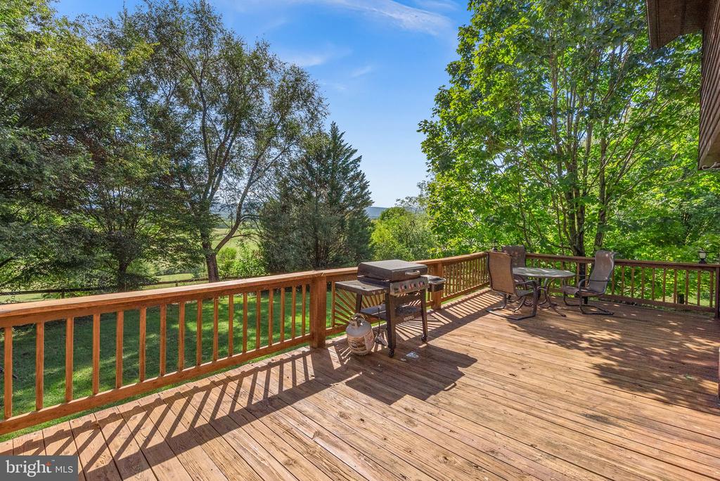 403 WINDY VALLEY LANE
