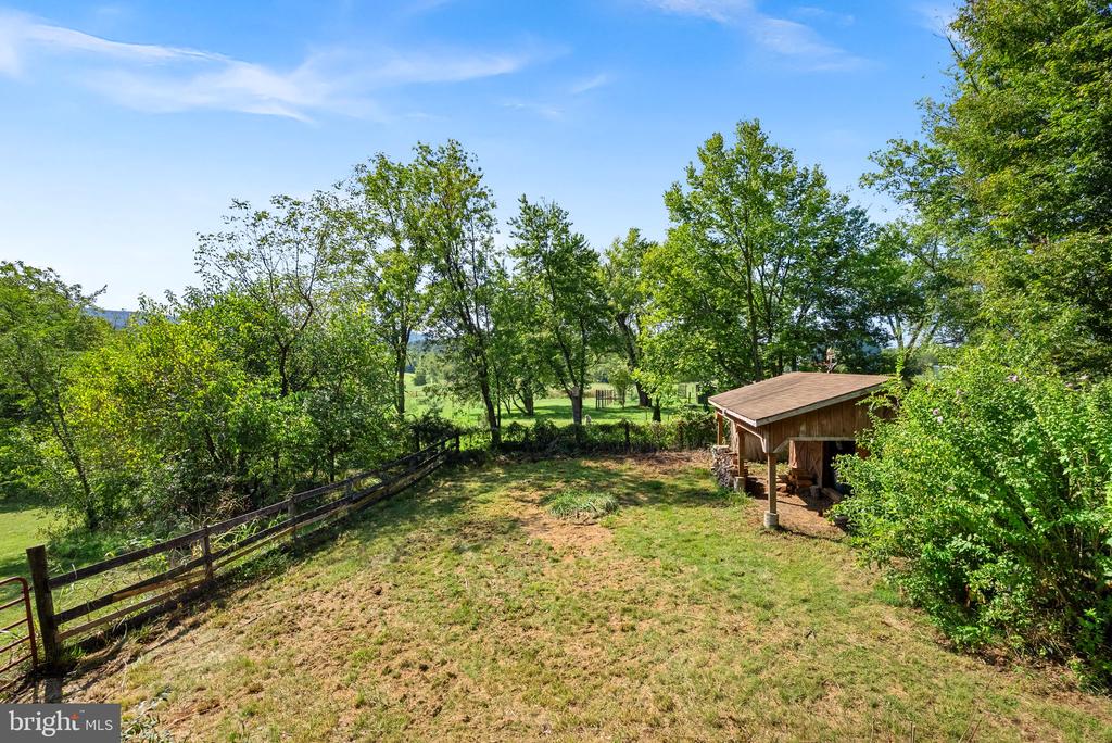 403 WINDY VALLEY LANE