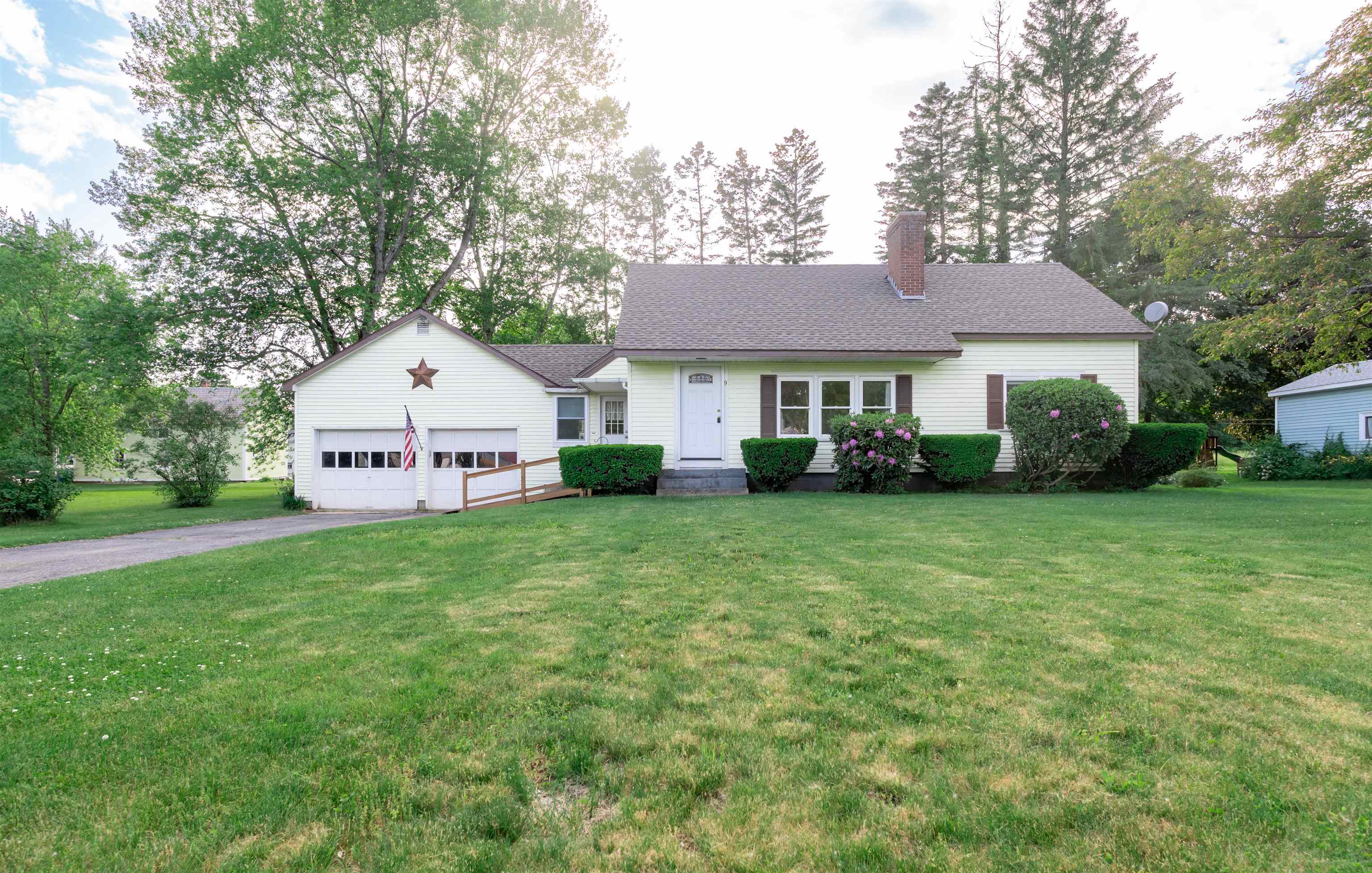 9 Indian Acres Drive