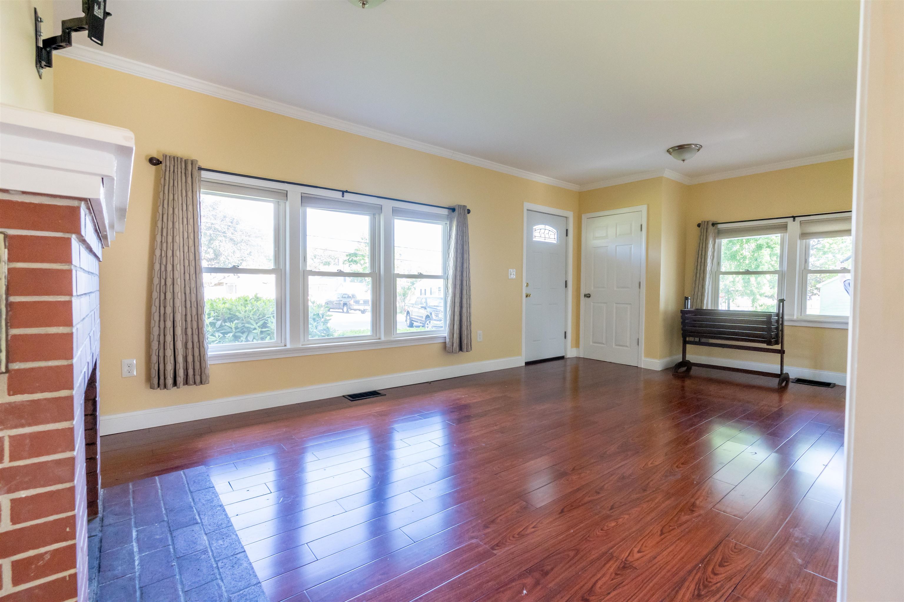 9 Indian Acres Drive