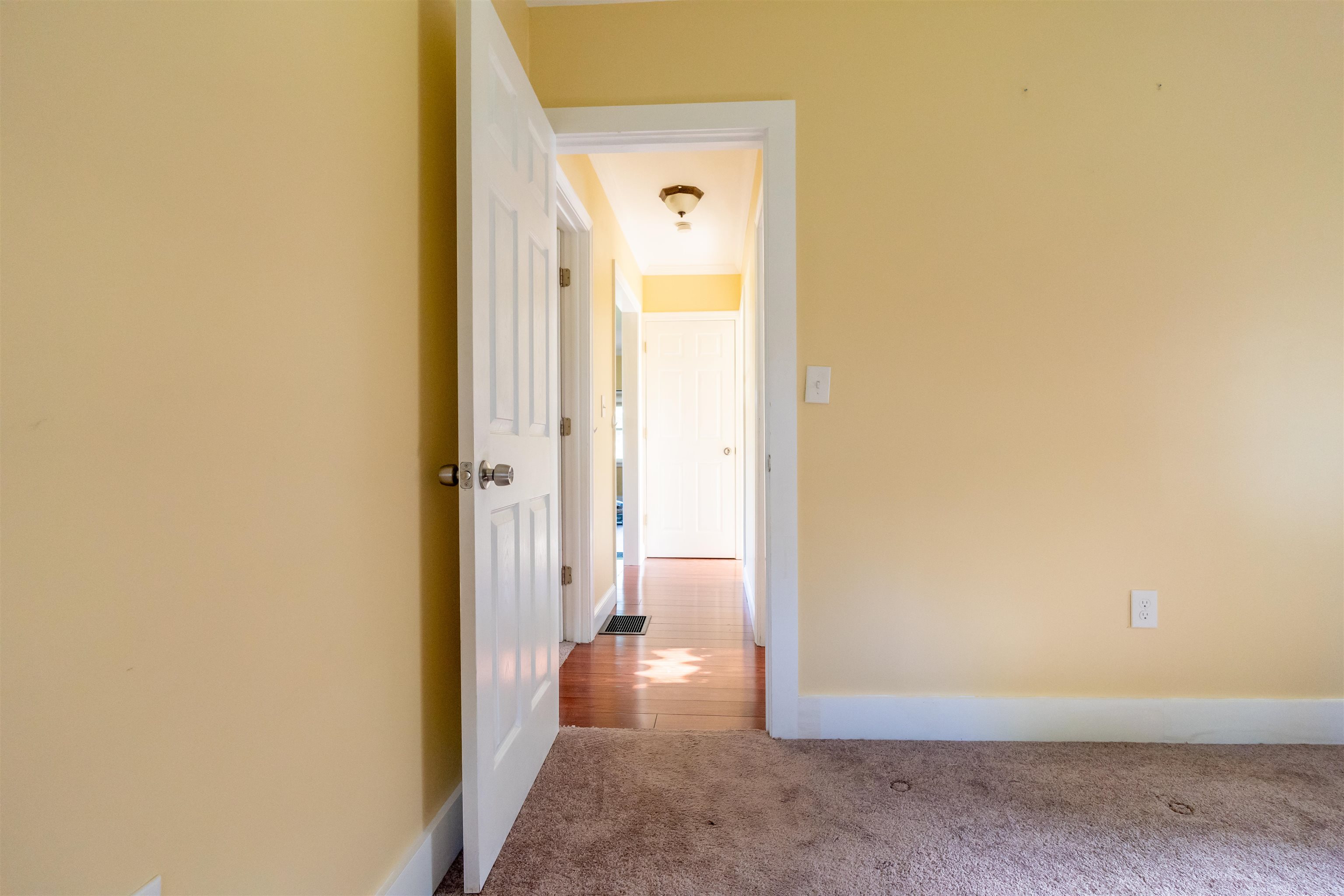 9 Indian Acres Drive