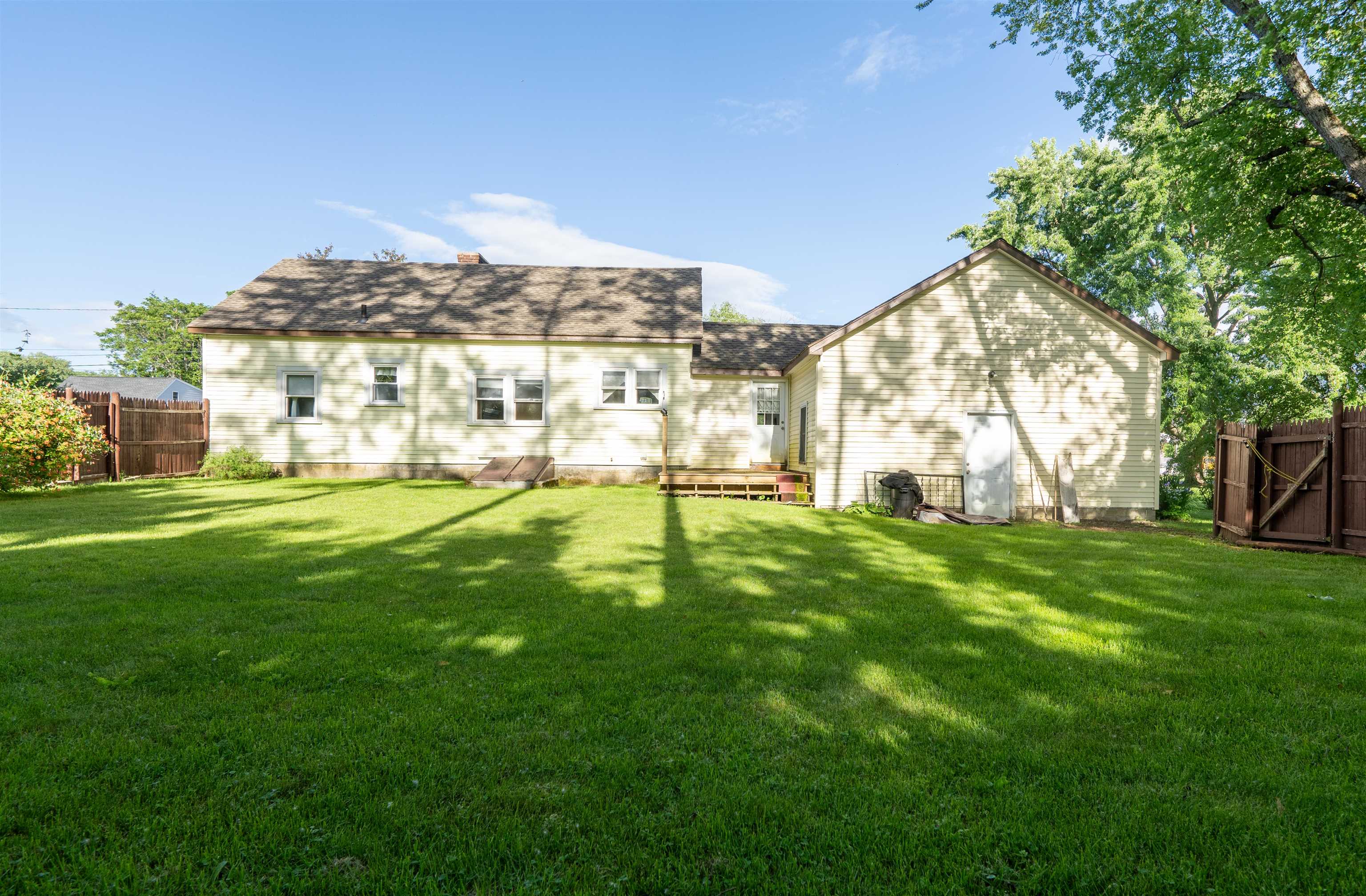 9 Indian Acres Drive