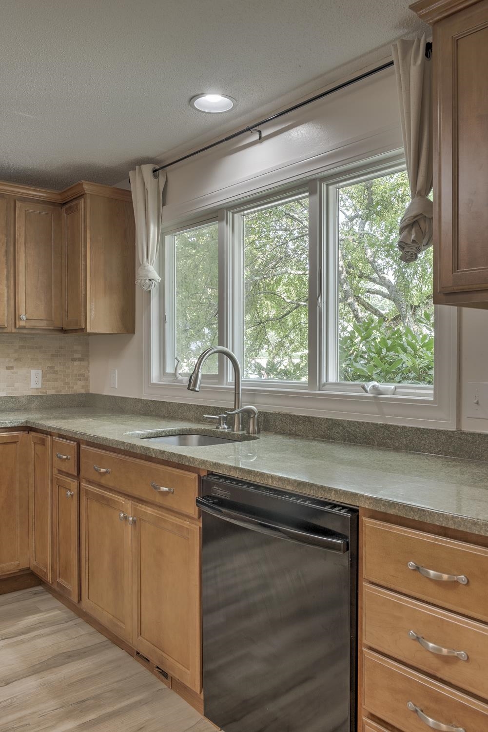 17 Skyview Circle Unit: 17