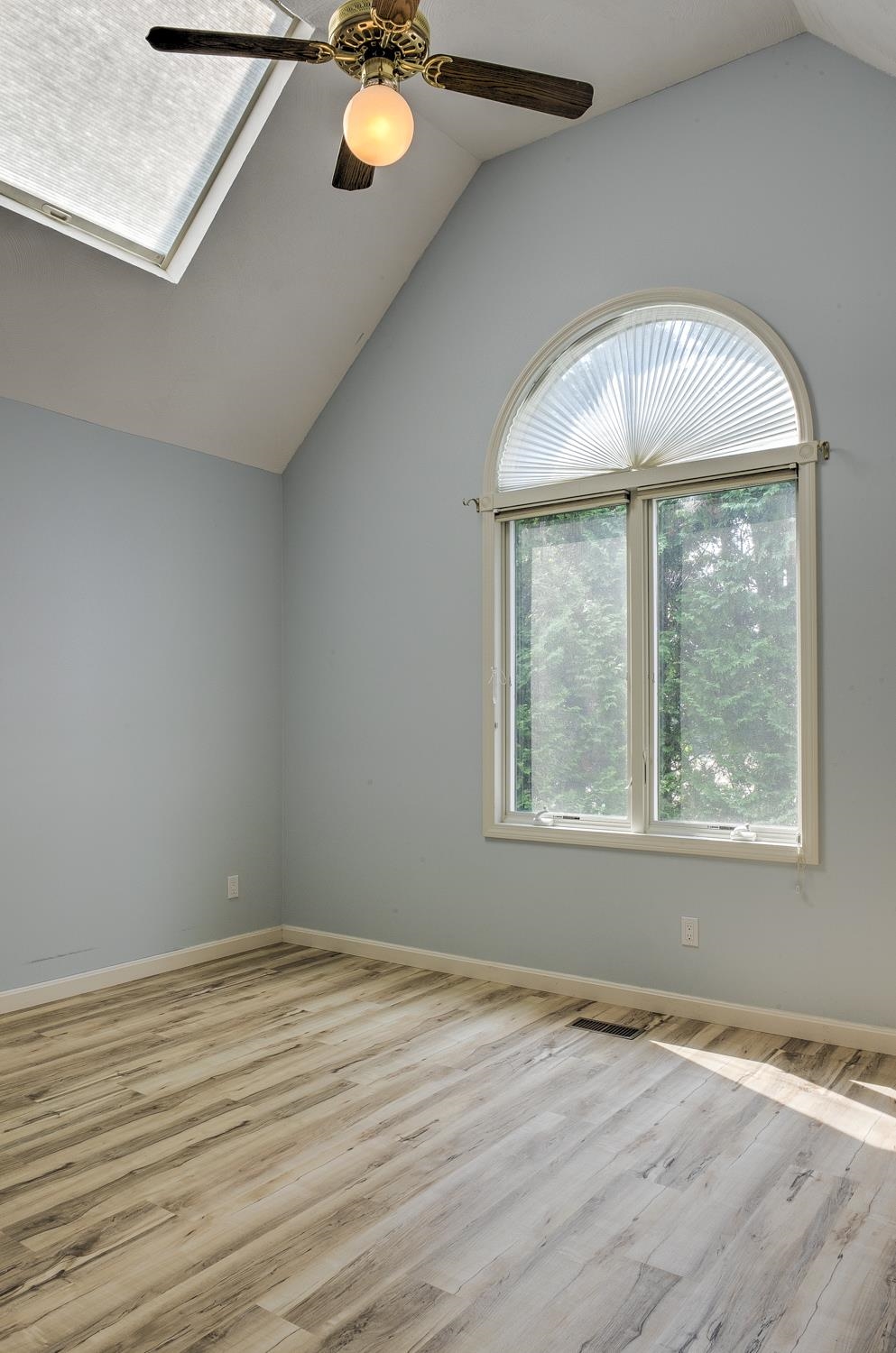 17 Skyview Circle Unit: 17