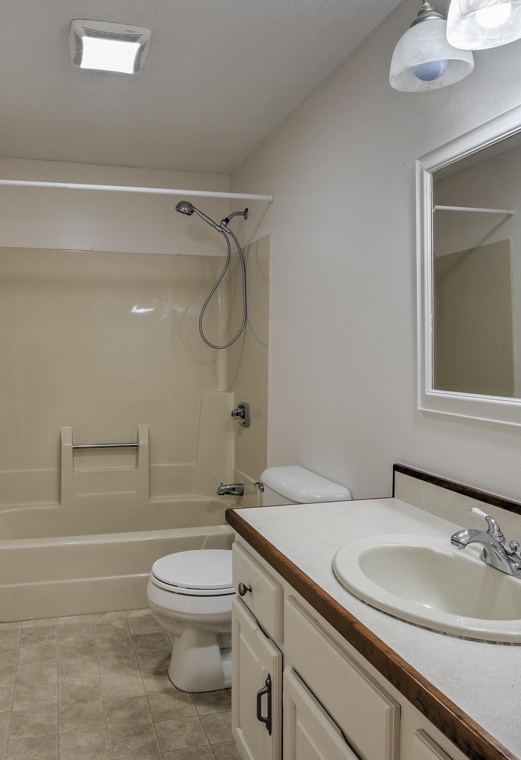 17 Skyview Circle Unit: 17