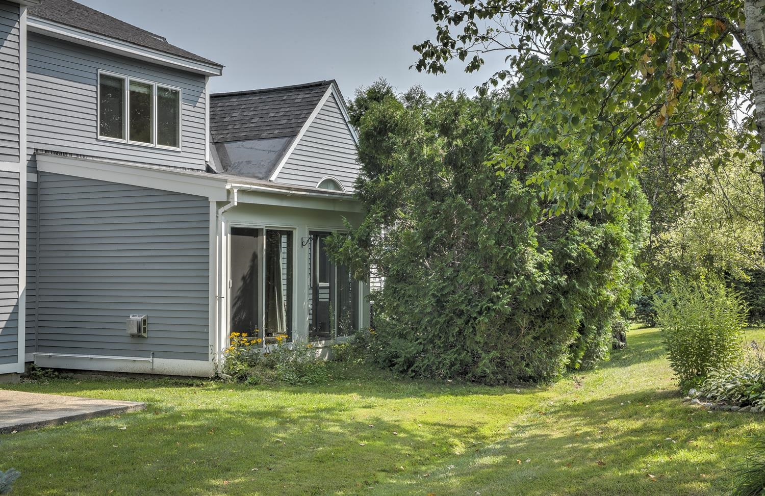 17 Skyview Circle Unit: 17