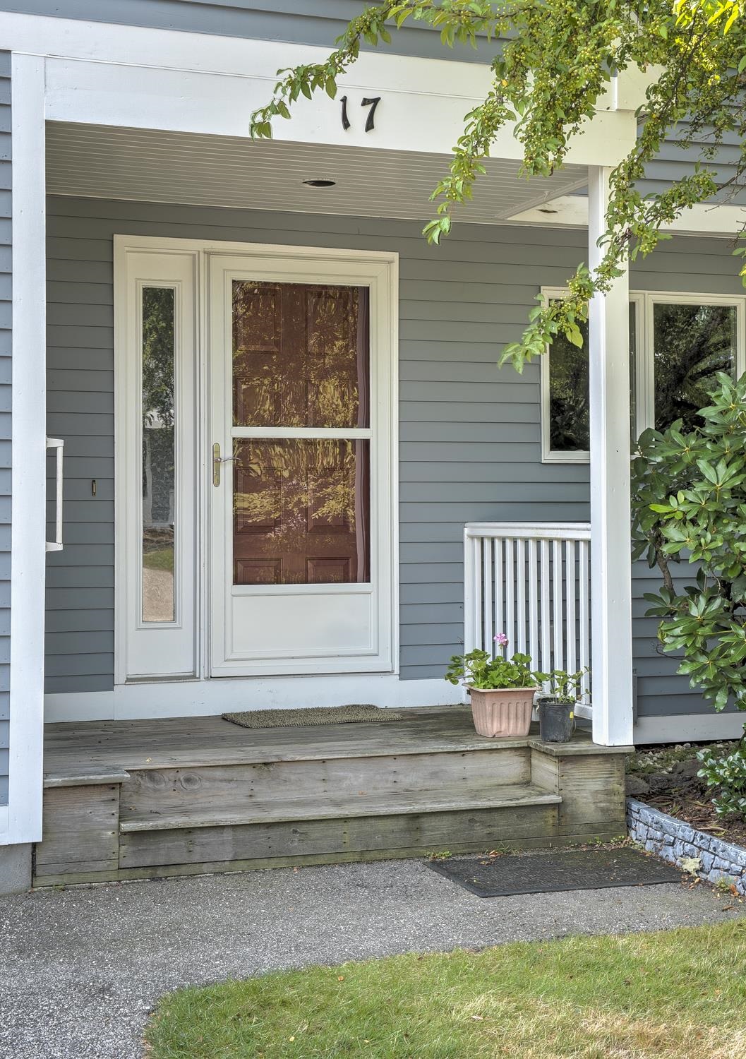 17 Skyview Circle Unit: 17