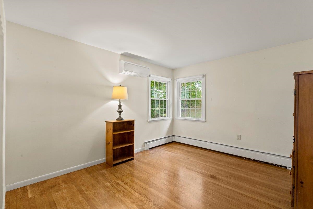 320 Crescent Boulevard