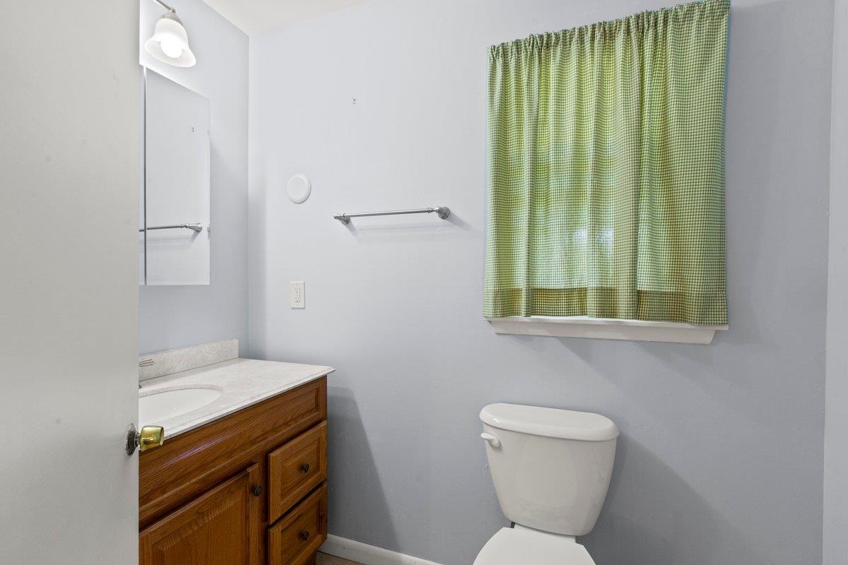 320 Crescent Boulevard