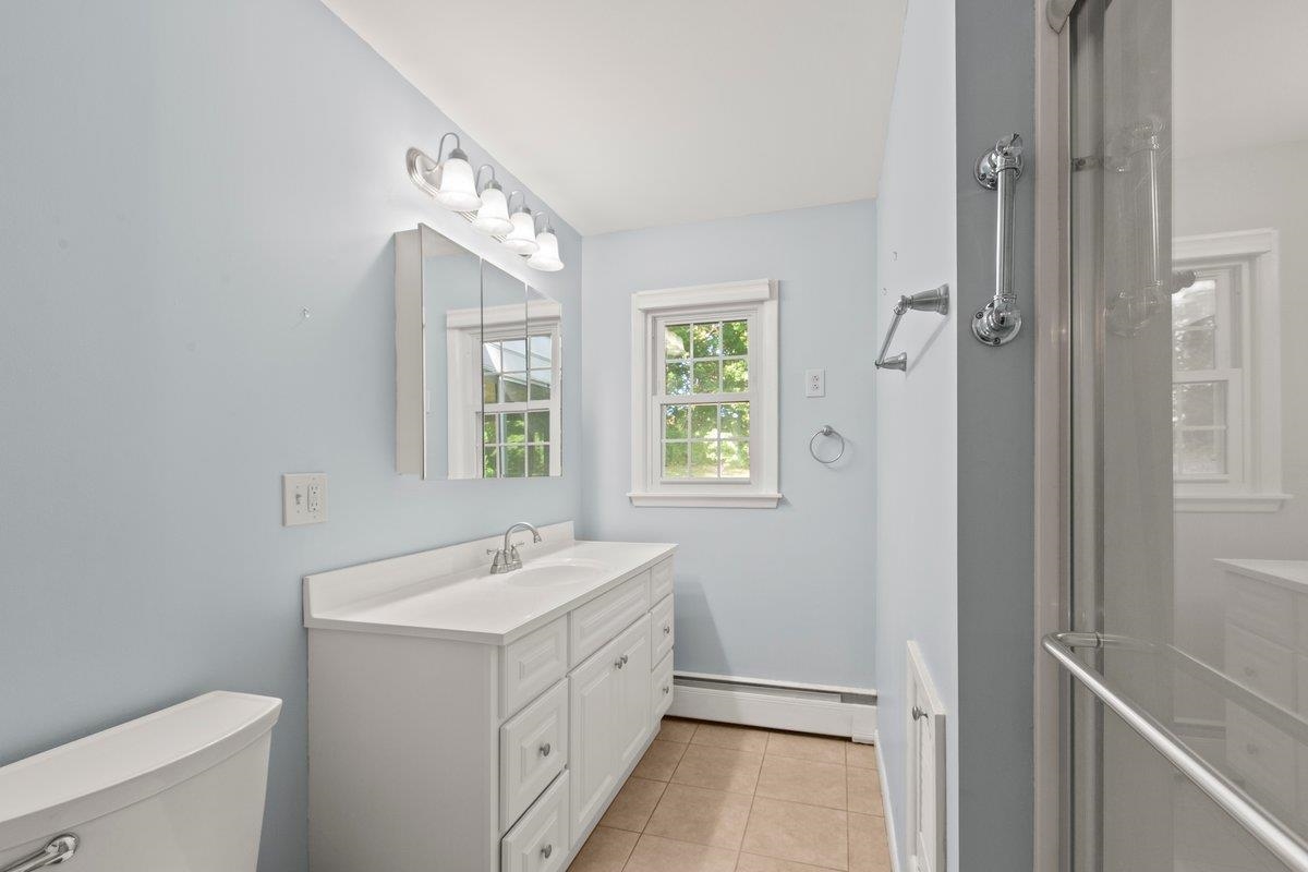 320 Crescent Boulevard