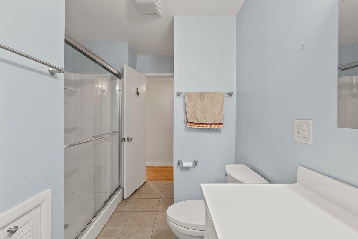 320 Crescent Boulevard