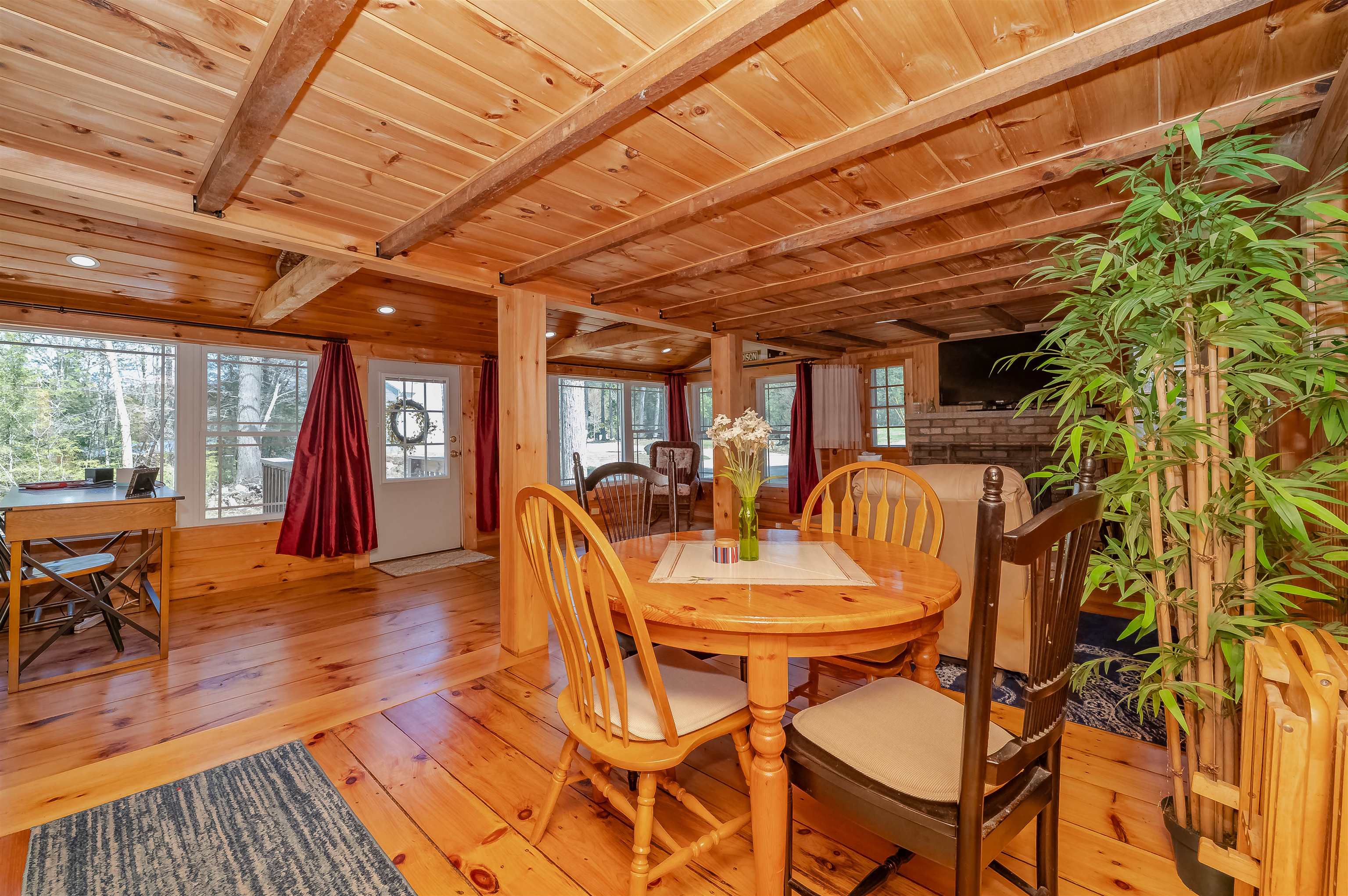 132 Chestnut Pond Road