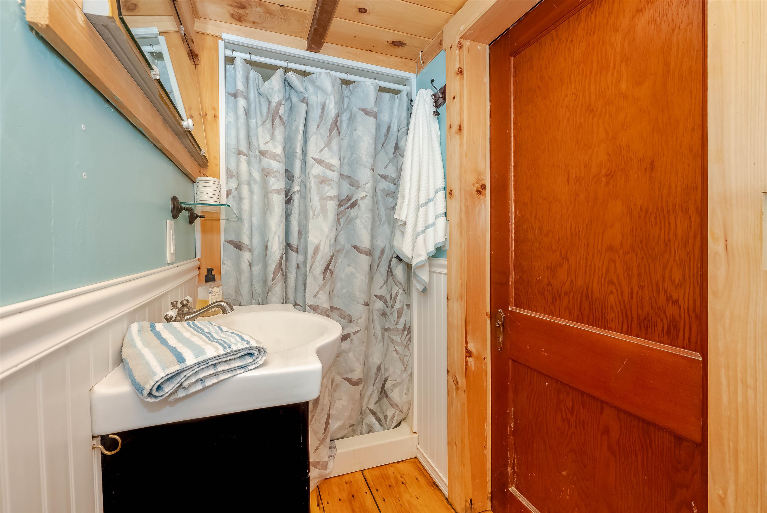 132 Chestnut Pond Road