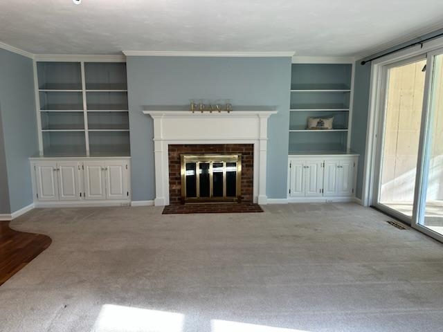 18 Colonial Square Unit: 18