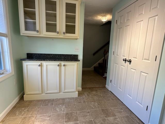 18 Colonial Square Unit: 18