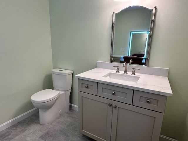 18 Colonial Square Unit: 18