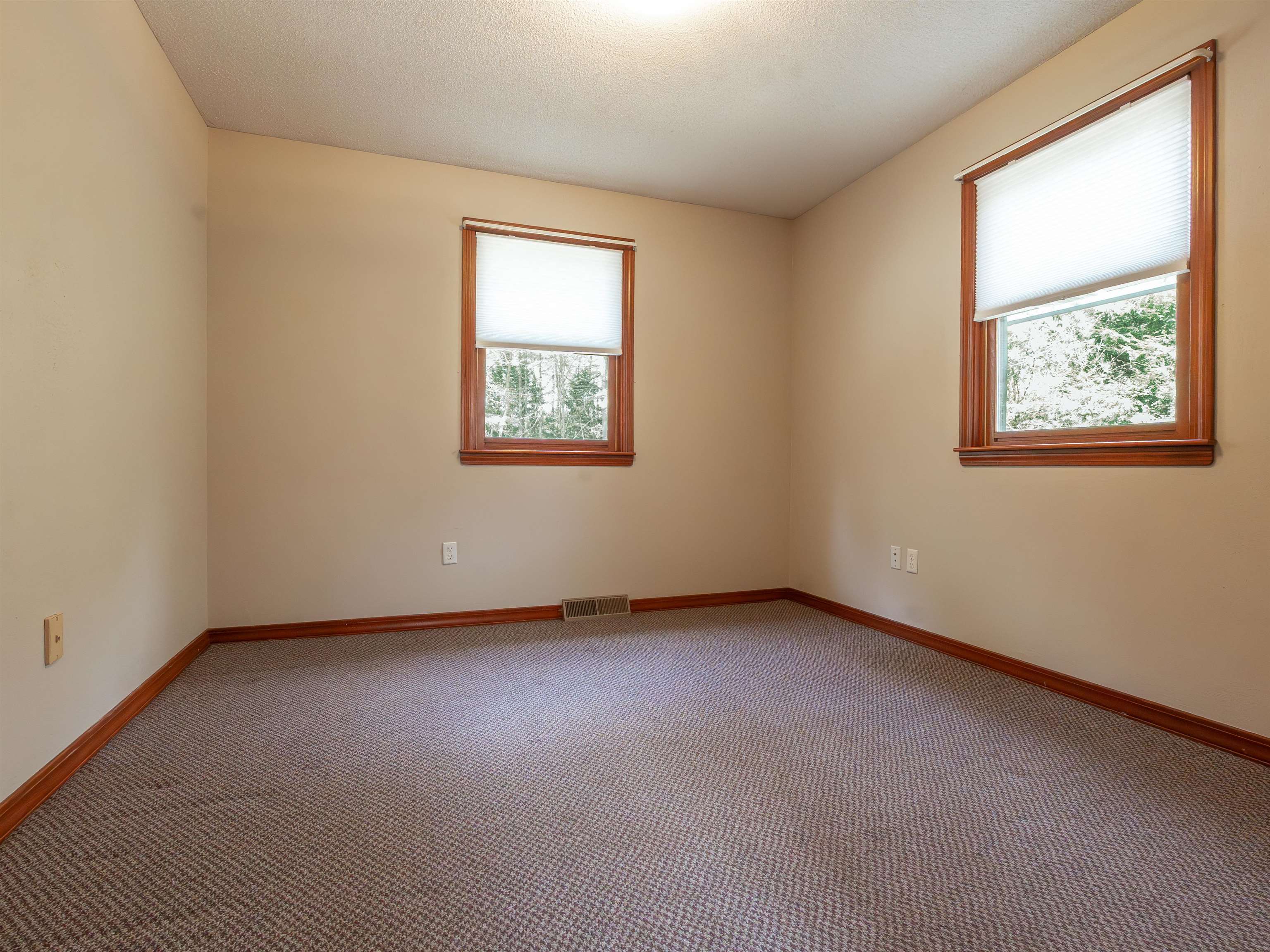 95 Plain Road