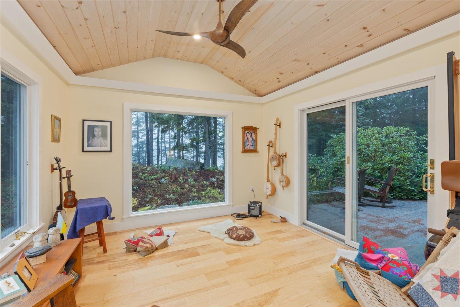 27 Boulder Drive