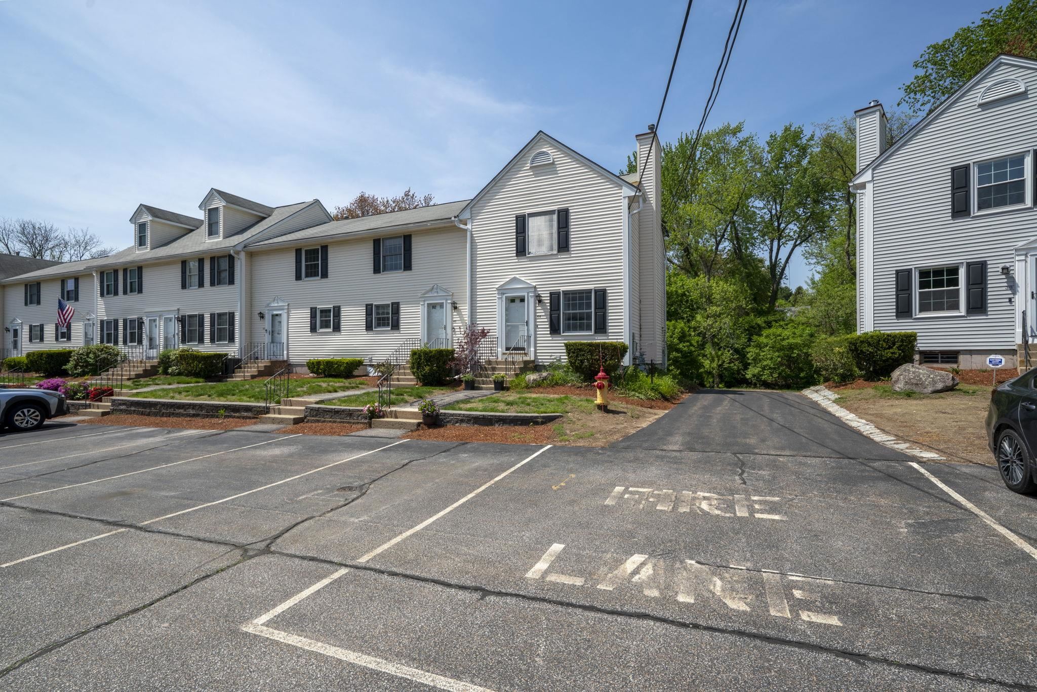 44 Brook Hollow Way