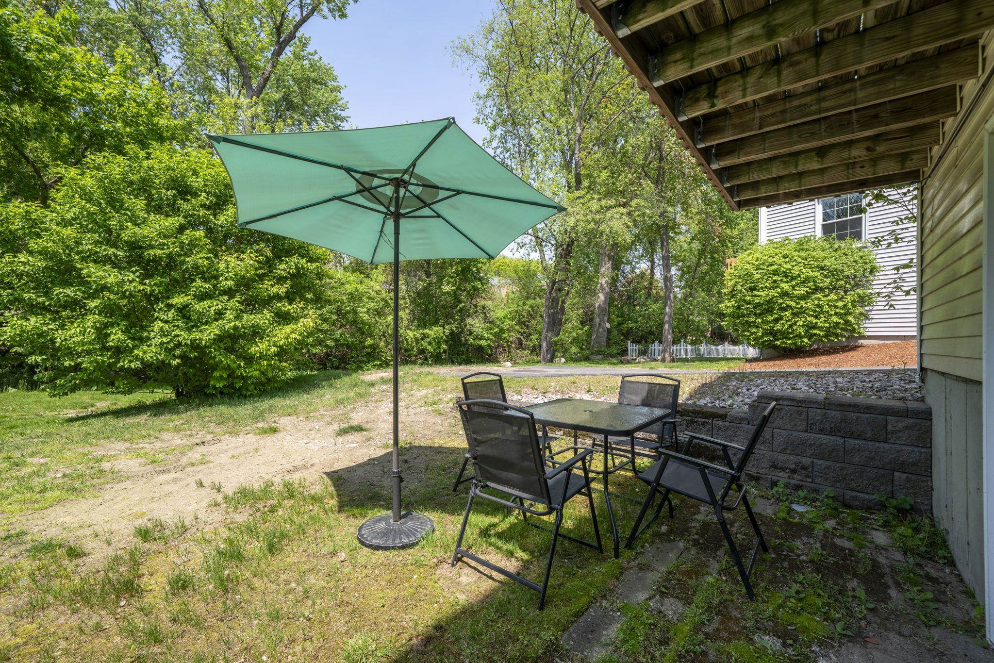 44 Brook Hollow Way