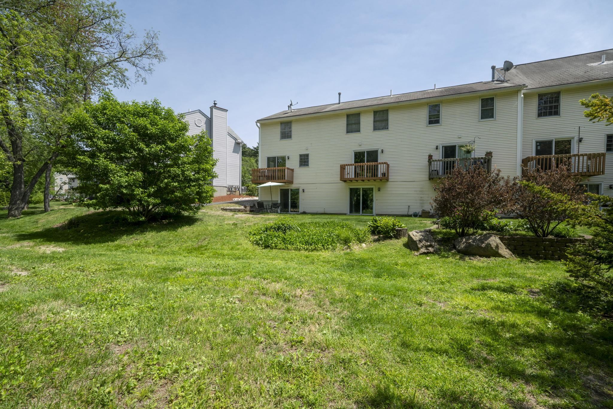 44 Brook Hollow Way