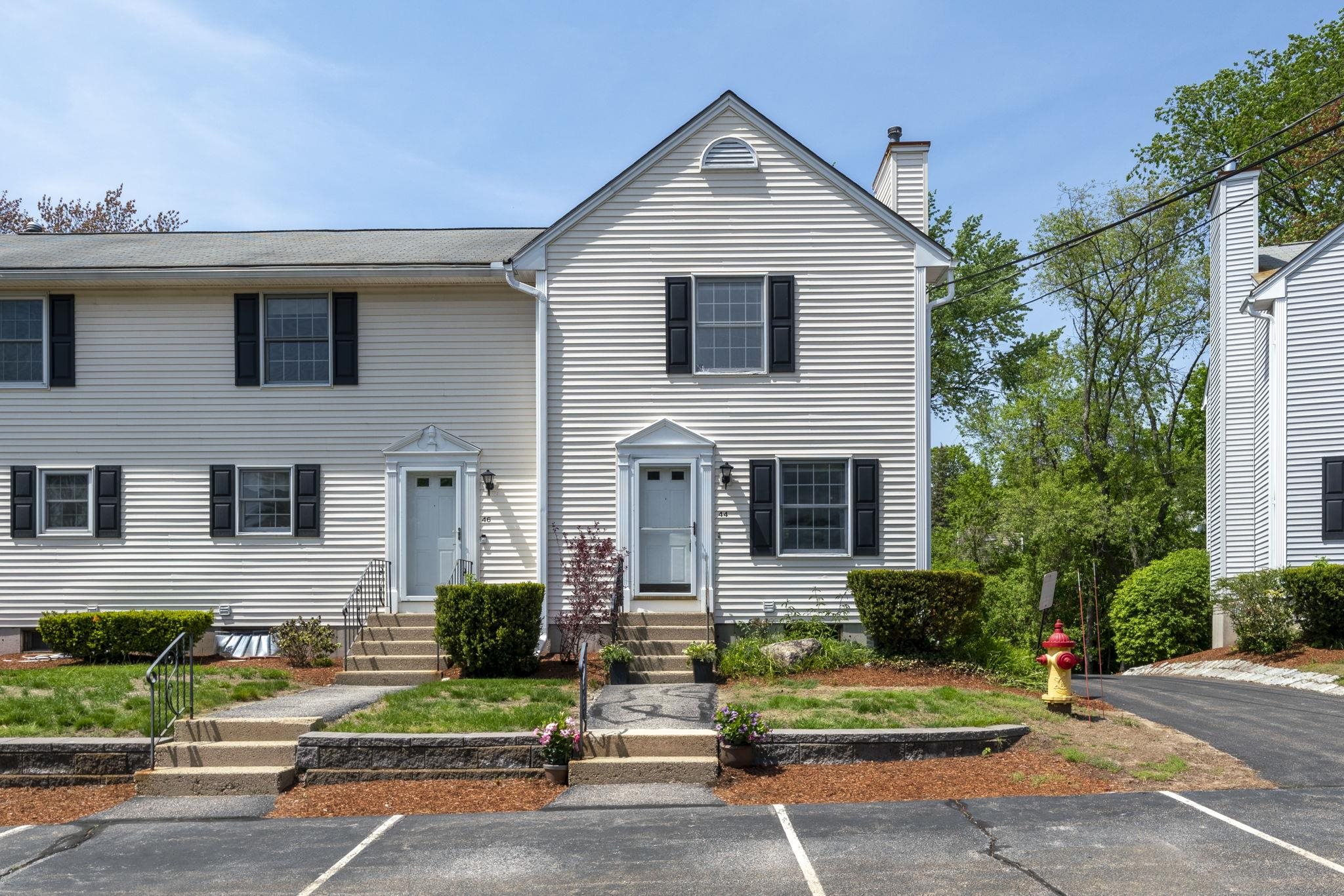 44 Brook Hollow Way