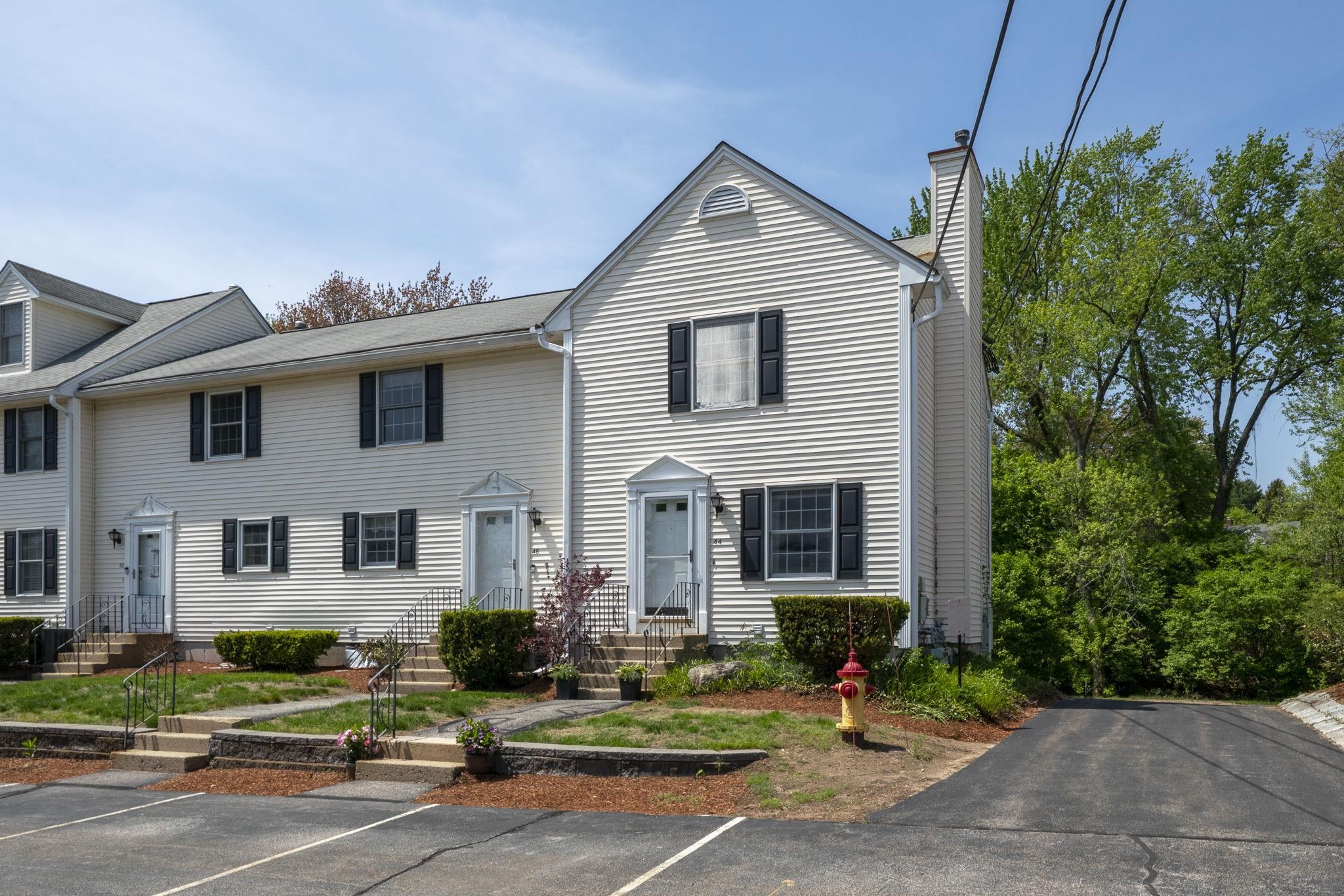 44 Brook Hollow Way