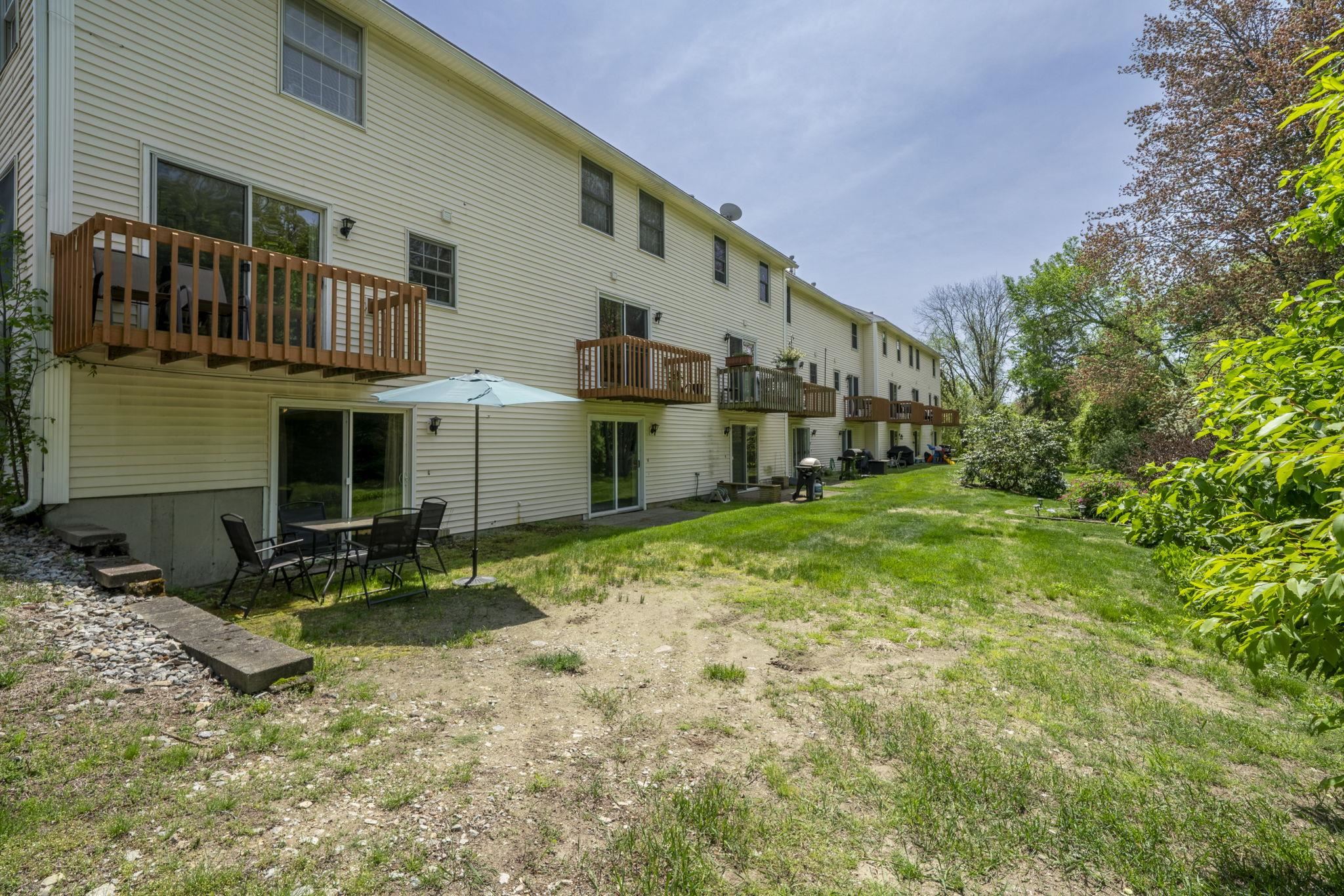 44 Brook Hollow Way