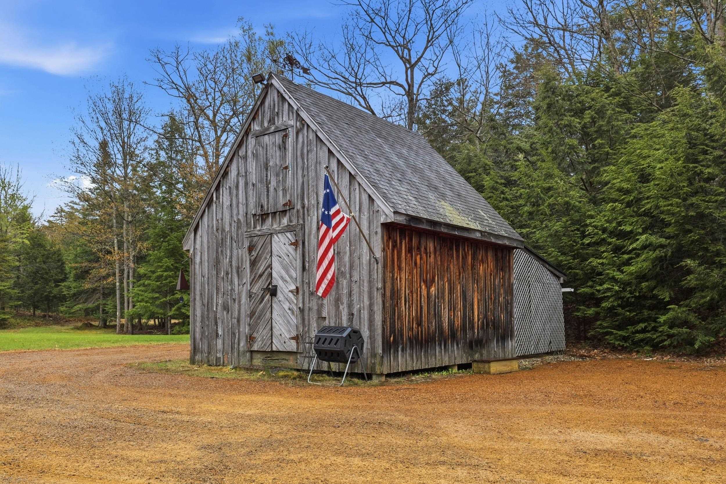 35 Turnpike Road