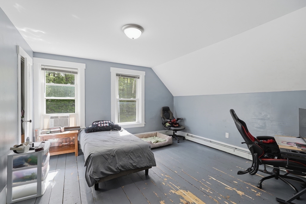 276 Pleasant St