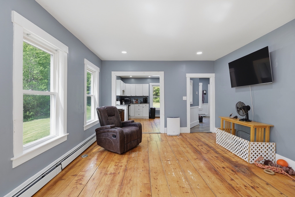 276 Pleasant St