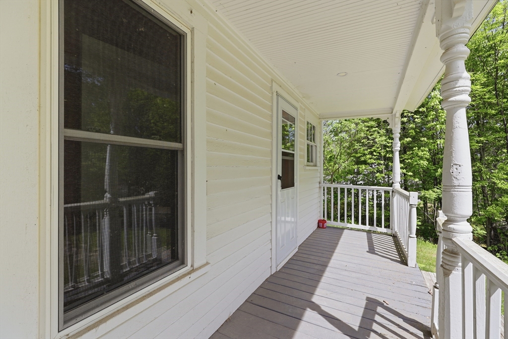 276 Pleasant St