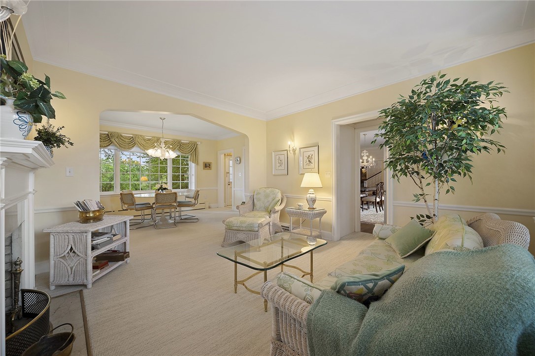 406 Hillside Drive