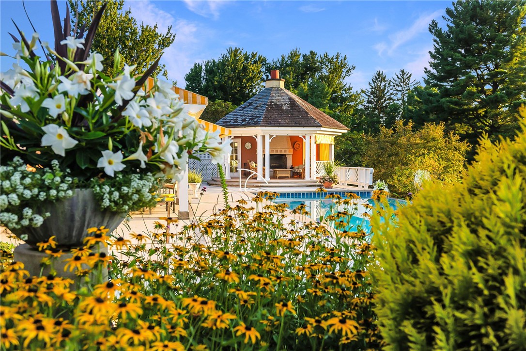 406 Hillside Drive