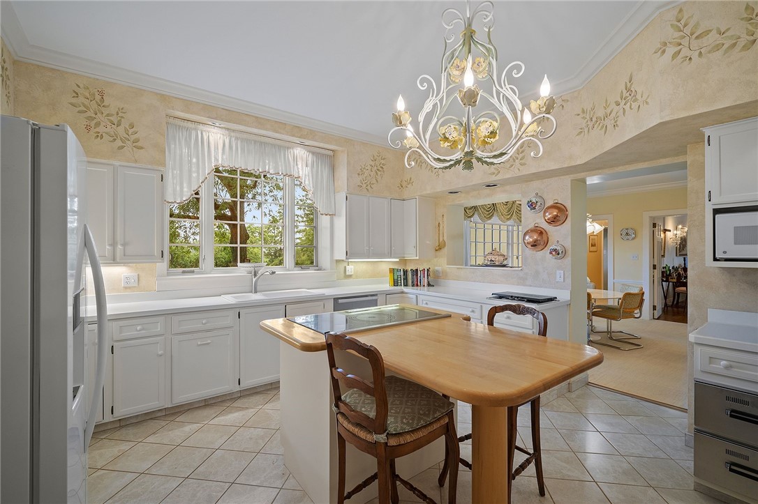 406 Hillside Drive