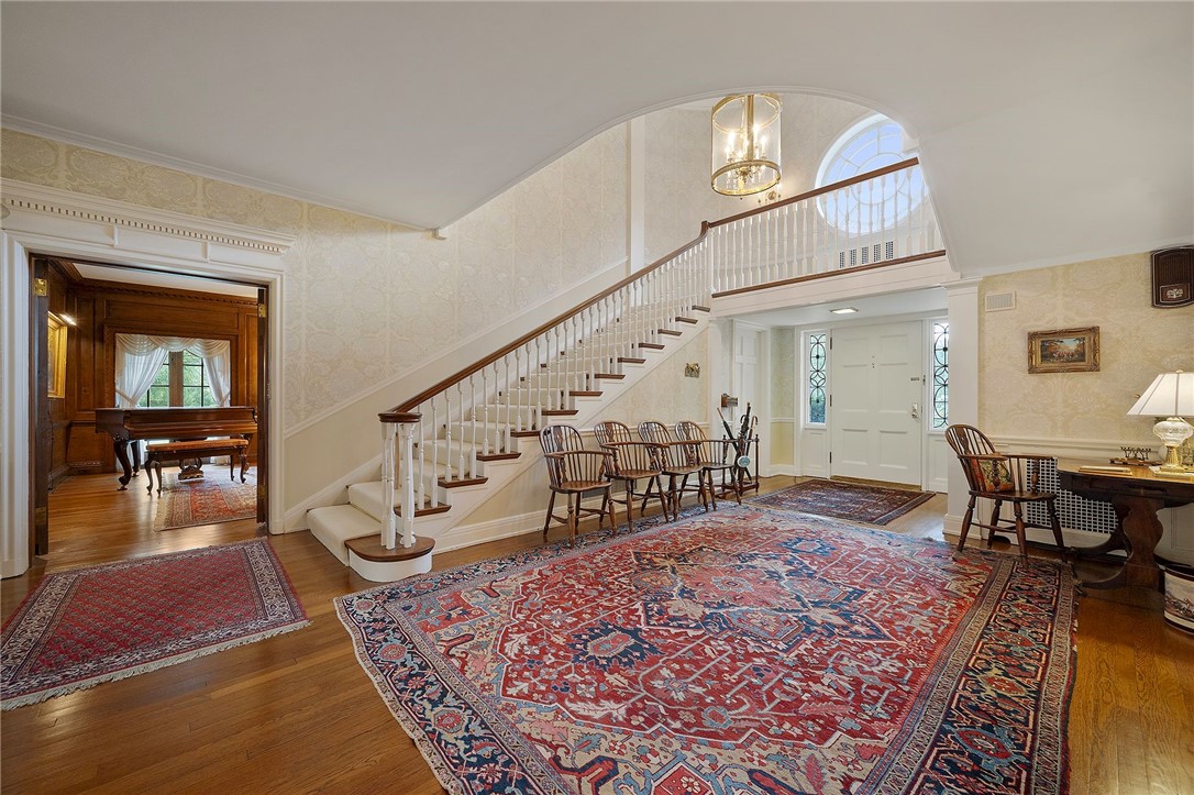 406 Hillside Drive