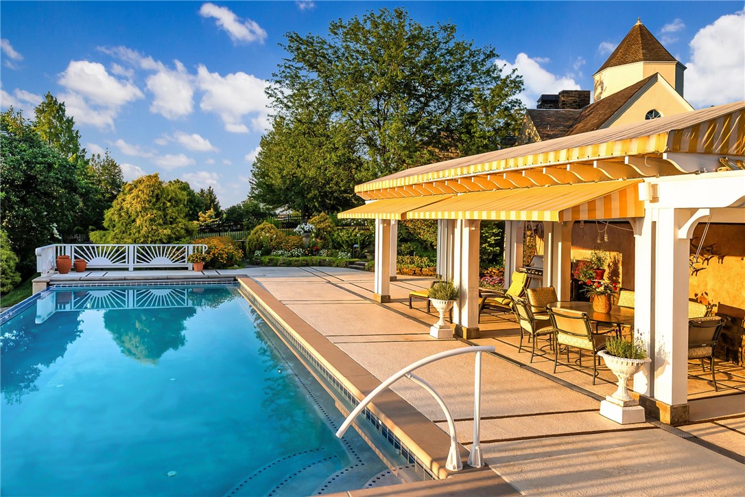 406 Hillside Drive