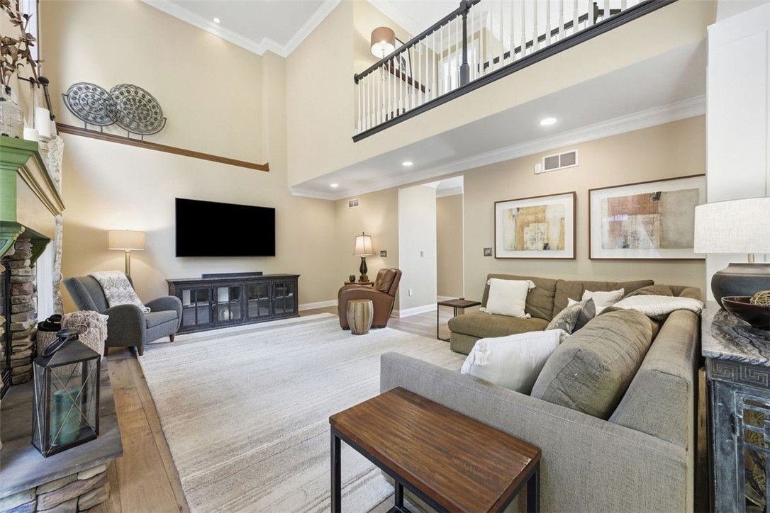1560 Barrington Drive