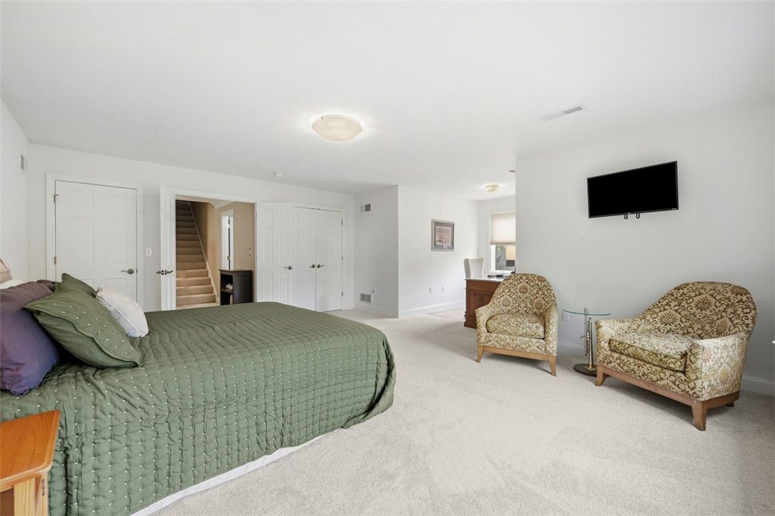 1560 Barrington Drive